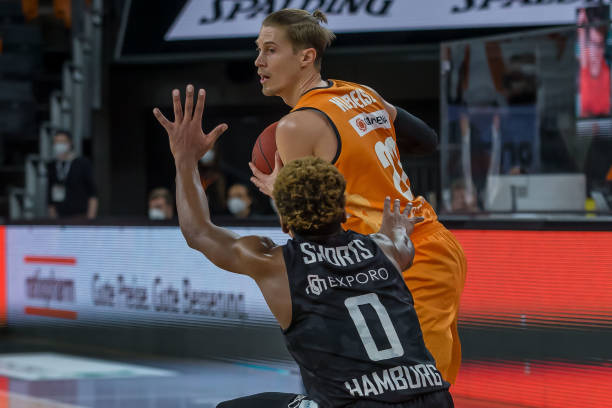 了对方门将 了对方门将