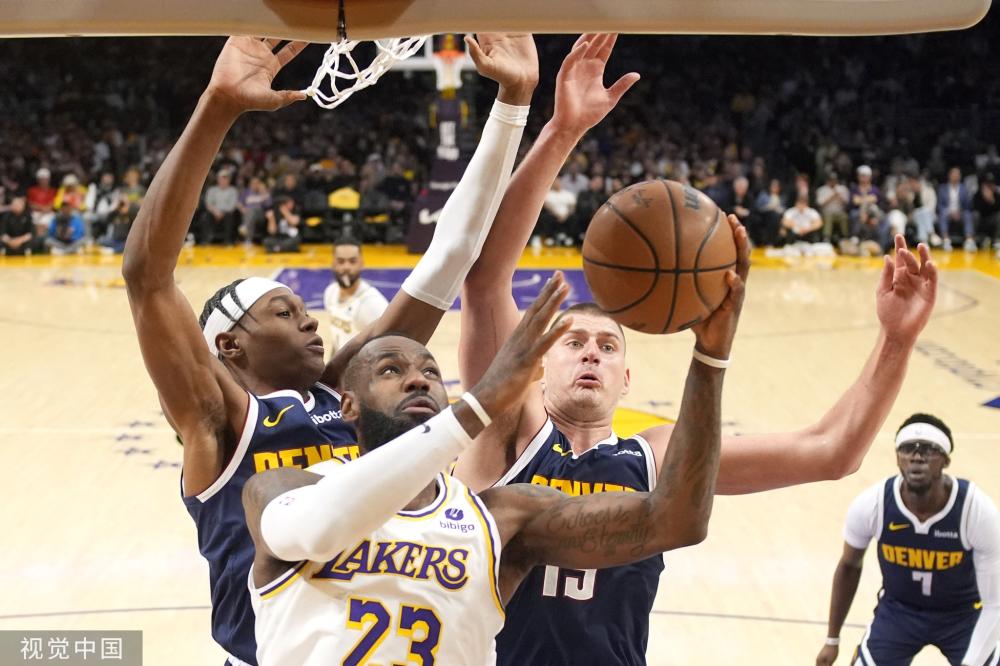 特球衣亮相 特球衣亮相