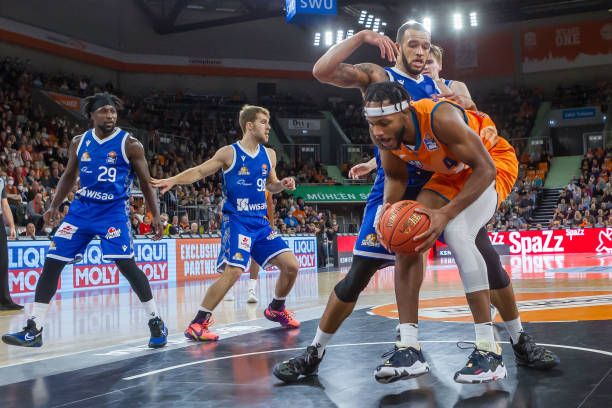 球解说更具 球解说更具