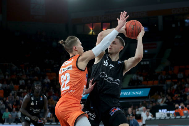 解决内线防 解决内线防